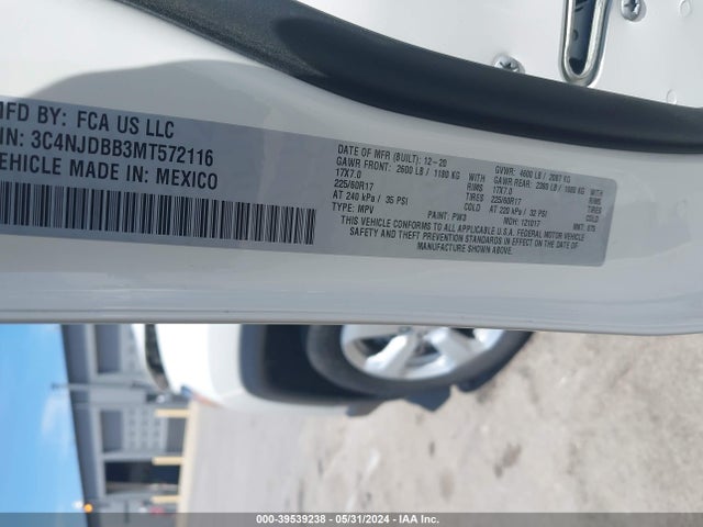 Jeep Compass Latitude 4x4 2021 3C4NJDBB3MT572116 Image 9