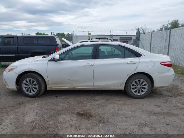 Toyota CAMRY LE 2017 4T1BF1FK8HU314338 Image 14