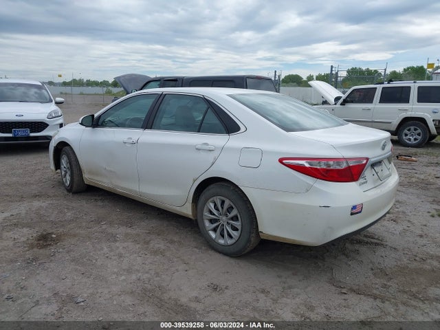 Toyota CAMRY LE 2017 4T1BF1FK8HU314338 Image 3