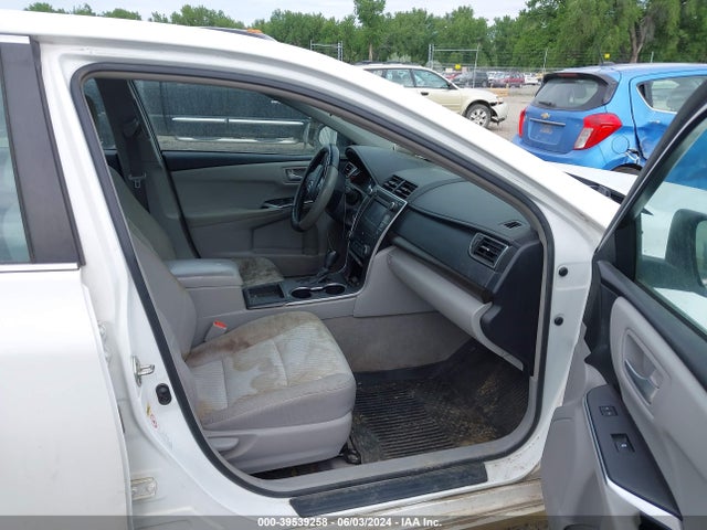 Toyota CAMRY LE 2017 4T1BF1FK8HU314338 Image 5