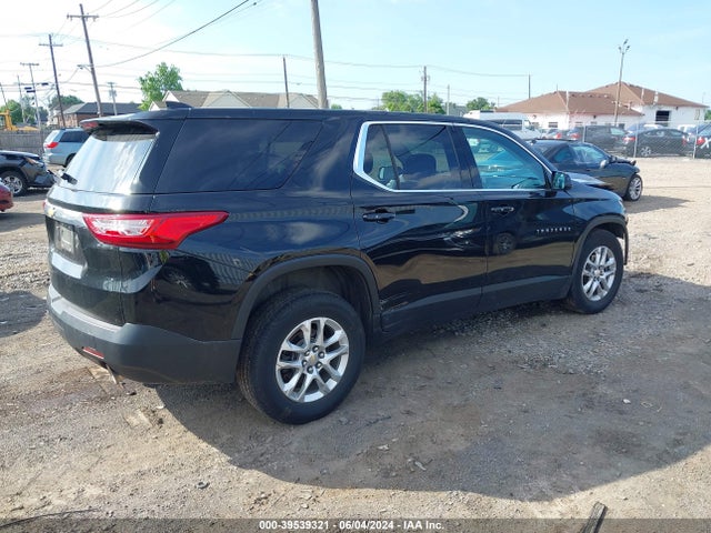 Chevrolet Traverse Ls 2019 1GNEVFKW9KJ155940 Image 4