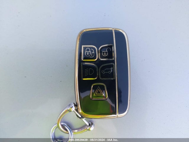 2015 JAGUAR XF SAJWA0FSXFPU68805 Photo 10