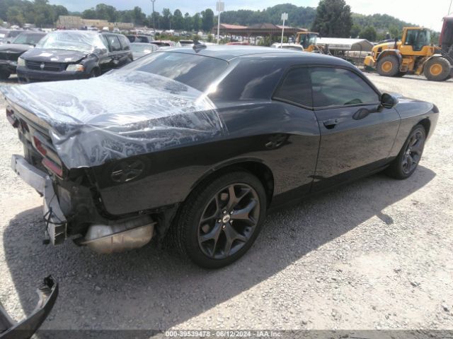 2C3CDZAG7JH258261 Dodge Challenger Sxt Plus