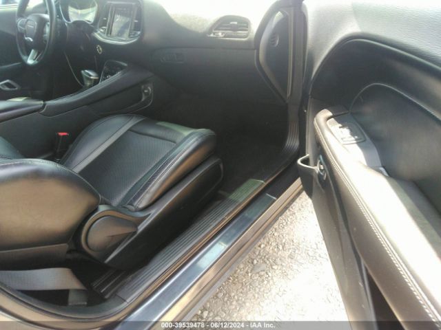 2C3CDZAG7JH258261 Dodge Challenger Sxt Plus
