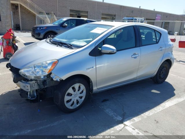 JTDKDTB36E1560211 Toyota Prius C One