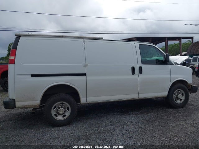Chevrolet Express 2500 Work Van 2014 1GCWGFCA9E1210000 Image 13