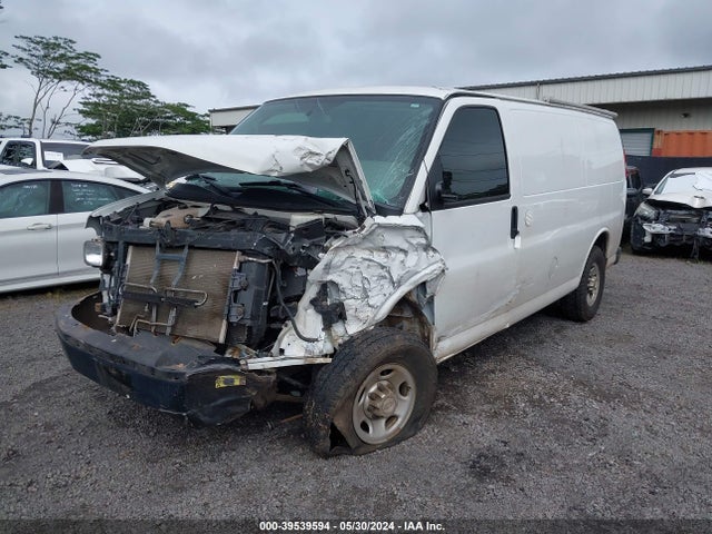 Chevrolet Express 2500 Work Van 2014 1GCWGFCA9E1210000 Image 2