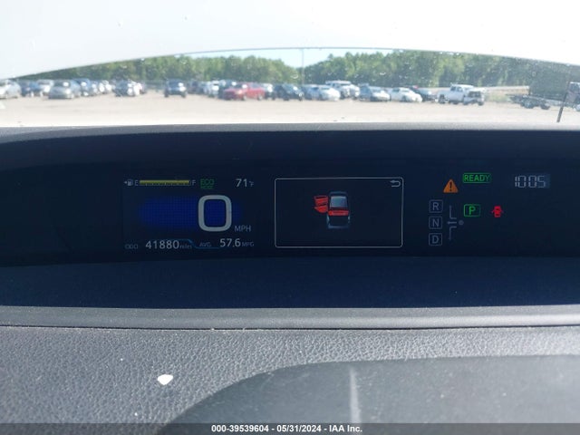 Toyota Prius Four 2018 JTDKARFU7J3548873 Image 7