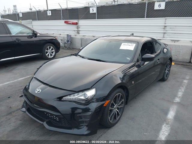Toyota 86 2017 JF1ZNAA14H8705506 Image 2