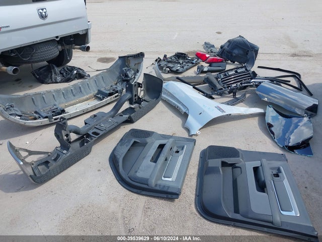 1C6RR6LT3FS755072 RAM 1500 Lone Star