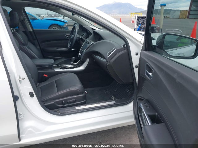 Acura TLX 2018 19UUB1F30JA006283 Image 5
