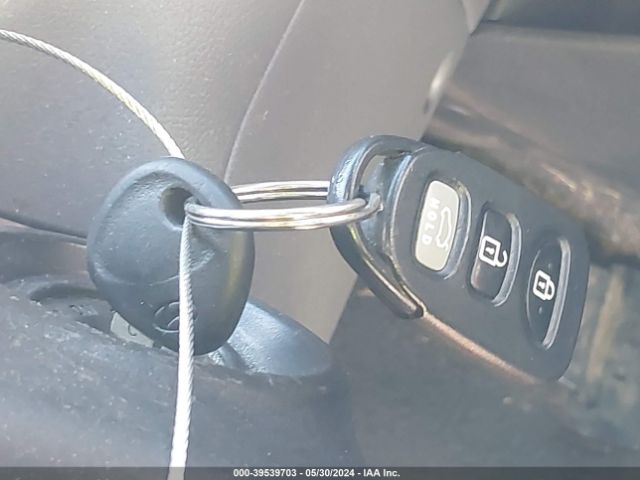 5NPDH4AE0EH473340 Hyundai ELANTRA SE