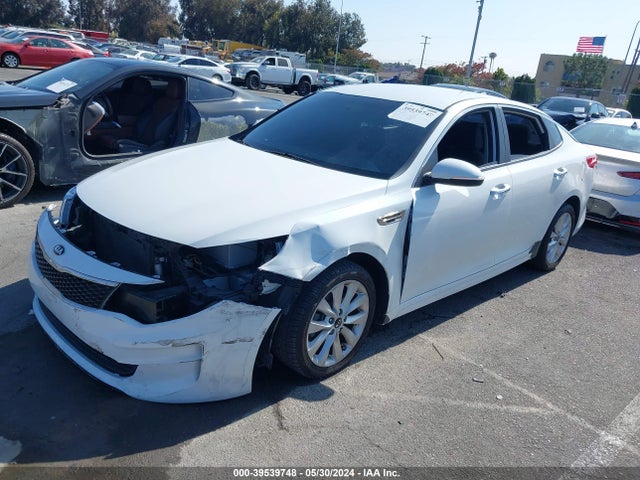 KIA Optima Lx 2017 5XXGT4L39HG164506 Image 2