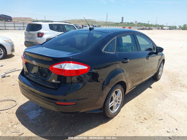 Ford FIESTA SE 2018 3FADP4BJ1JM117049 Image 4
