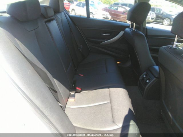 WBA8E1G39HNU17154 BMW 320i
