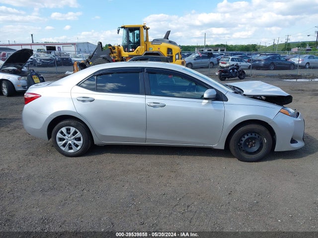Toyota COROLLA L 2017 5YFBURHE7HP721709 Image 13