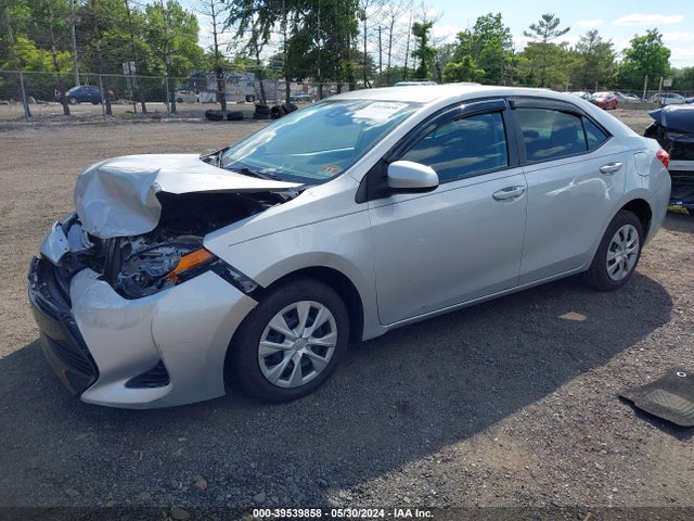 Toyota COROLLA L 2017 5YFBURHE7HP721709 Image 2