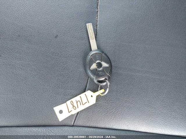 2006 MINI COOPER S WMWRE33526TN29536 Photo 10