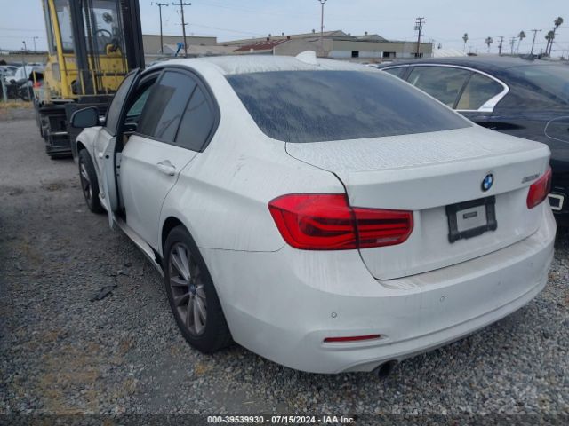 WBA8A9C5XGK617221 BMW 320i