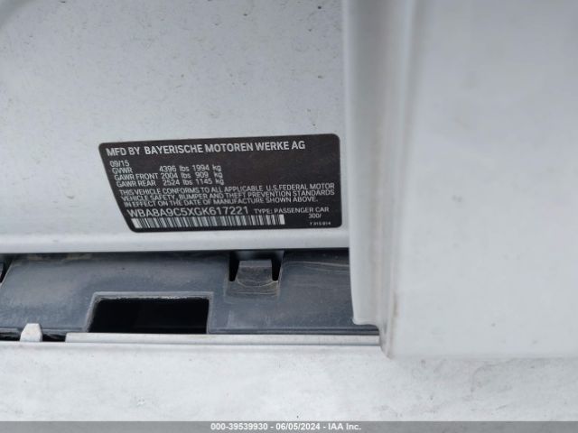 WBA8A9C5XGK617221 BMW 320i