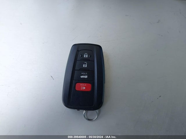 Toyota Corolla Hybrid Le 2021 JTDEAMDE3MJ006469 Image 11