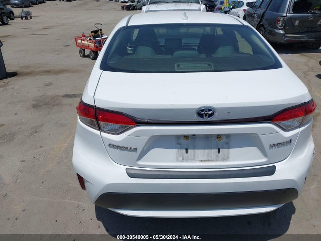 Toyota Corolla Hybrid Le 2021 JTDEAMDE3MJ006469 Image 17