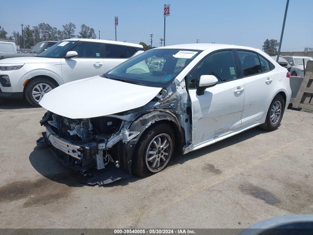 Toyota Corolla Hybrid Le 2021 JTDEAMDE3MJ006469 Image 2