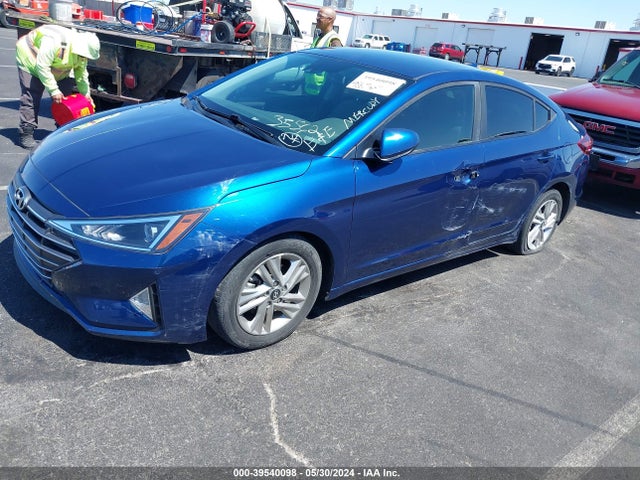 5NPD84LF2KH453852 Hyundai ELANTRA SEL