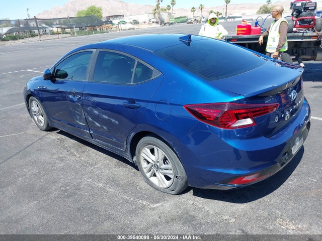 5NPD84LF2KH453852 Hyundai ELANTRA SEL