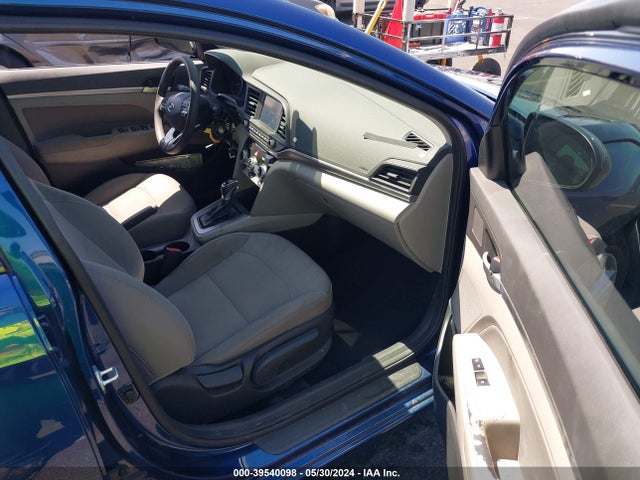 5NPD84LF2KH453852 Hyundai ELANTRA SEL