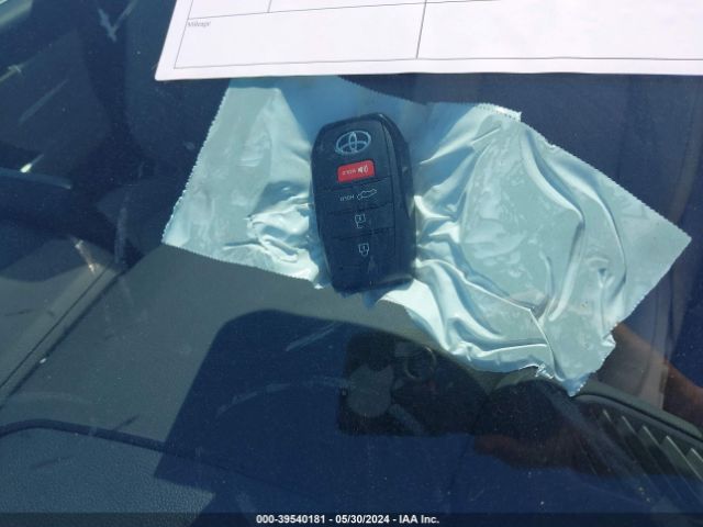 5TDKDRAH3RS531371 Toyota Highlander Xle