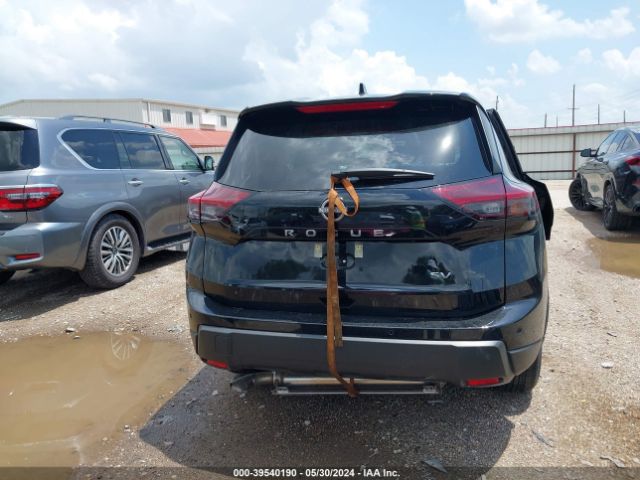 5N1BT3BA7RC697343 Nissan Rogue Sv Fwd