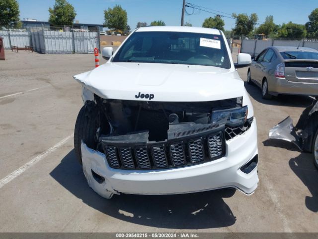 1C4RJEAG5JC437778 Jeep Grand Cherokee Altitude 4x2