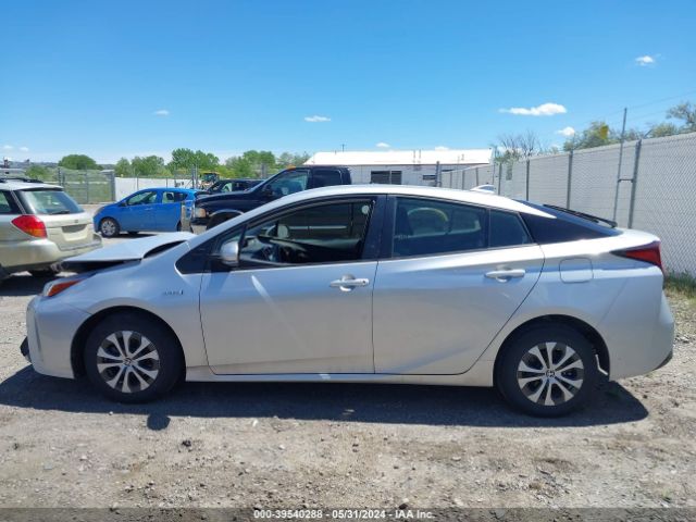 JTDL9MFU3N3037635 Toyota Prius Le Awd-e