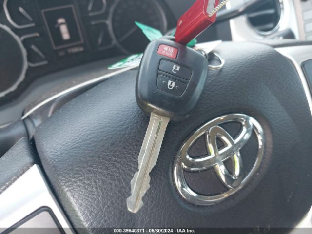 5TFEY5F12MX272221 Toyota Tundra Sr5