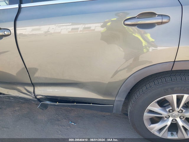 Toyota Highlander Xle V6 2014 5TDKKRFH2ES019271 Image 18