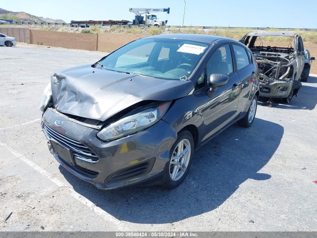 Ford FIESTA SE 2017 3FADP4EJ7HM150689 Image 2