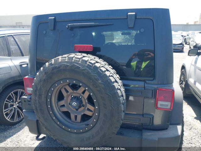1C4BJWDG5HL599343 Jeep Wrangler Unlimited Sport 4x4