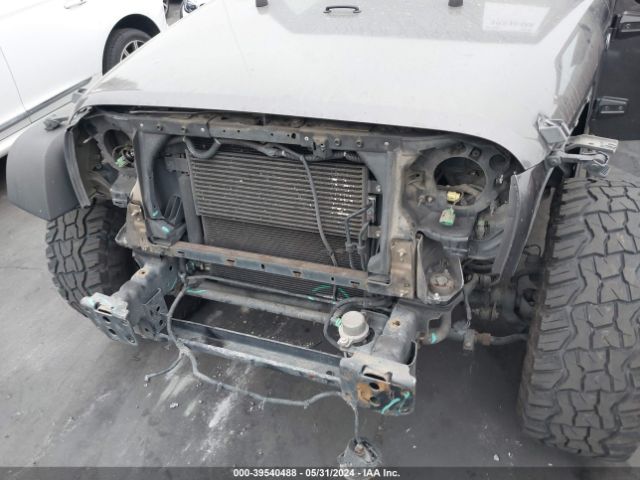 1C4BJWDG5HL599343 Jeep Wrangler Unlimited Sport 4x4