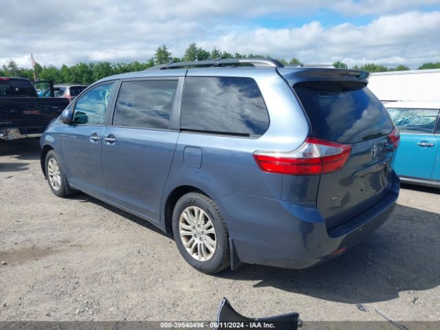 5TDYZ3DCXHS862309 Toyota Sienna Xle Premium 8 Passenger