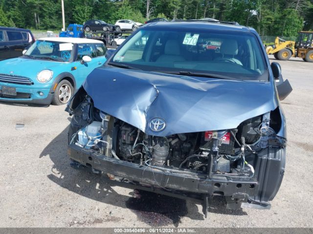 5TDYZ3DCXHS862309 Toyota Sienna Xle Premium 8 Passenger
