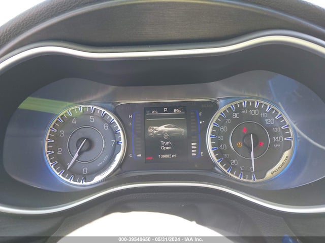 1C3CCCAB8FN674404 Chrysler 200 Limited