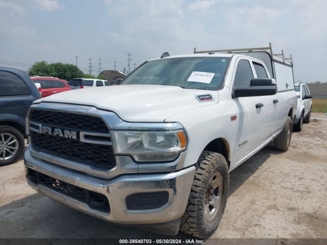 3C6UR4HJ3KG548107 RAM 2500