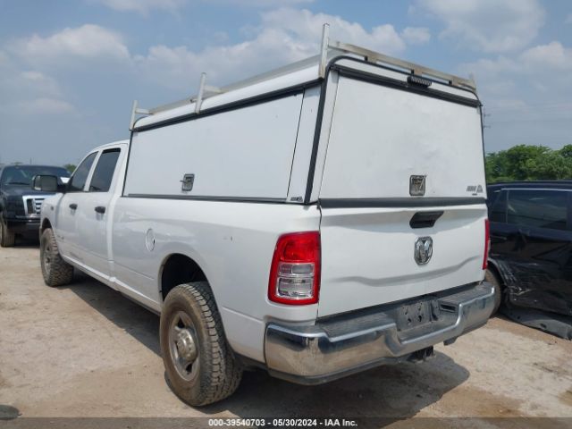 3C6UR4HJ3KG548107 RAM 2500