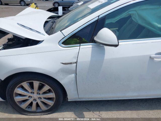 1G4PP5SK9F4180145 Buick Verano