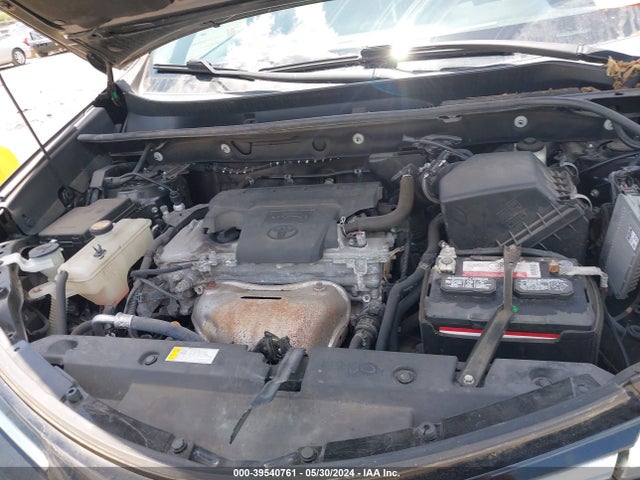 Toyota Rav4 Xle 2017 2T3RFREVXHW555298 Image 10