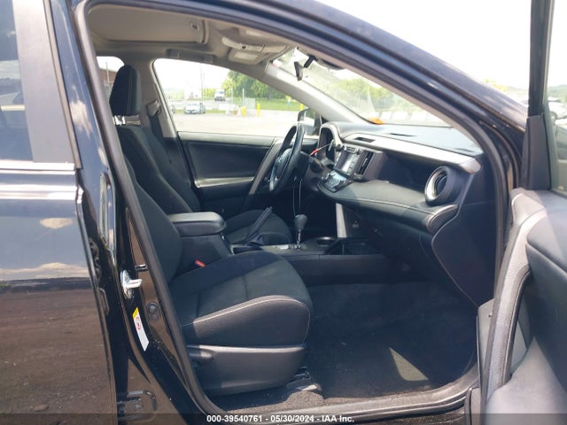 Toyota Rav4 Xle 2017 2T3RFREVXHW555298 Image 5