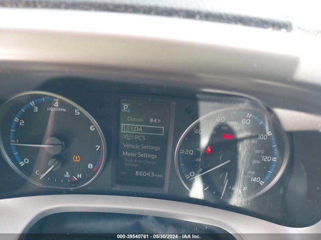 Toyota Rav4 Xle 2017 2T3RFREVXHW555298 Image 7