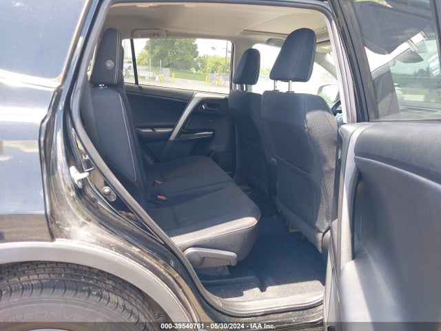 Toyota Rav4 Xle 2017 2T3RFREVXHW555298 Image 8