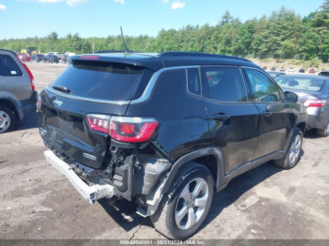 3C4NJDBB4KT840331 Jeep Compass Latitude 4x4